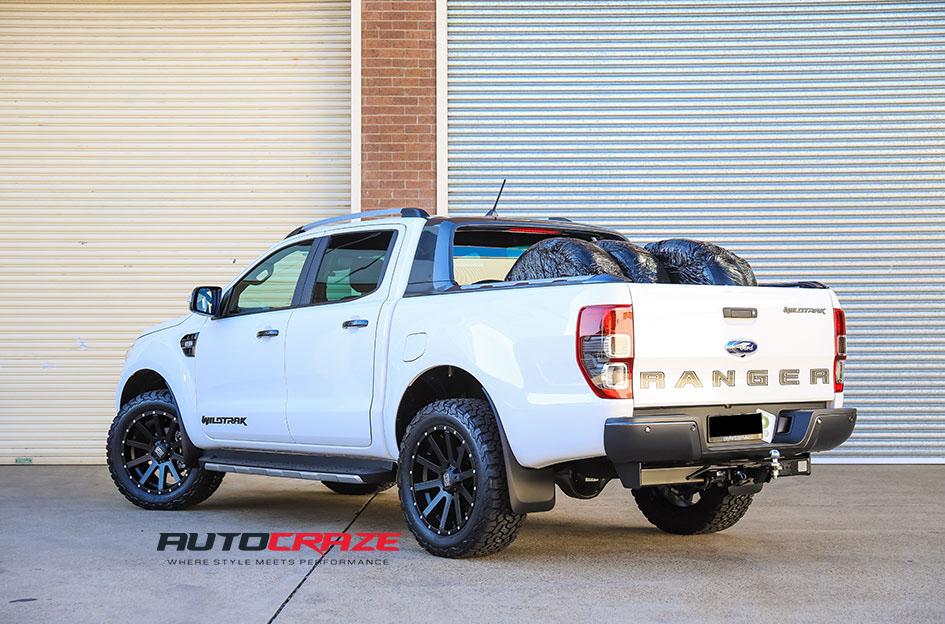 FORD RANGER HEIST SATIN BLACK